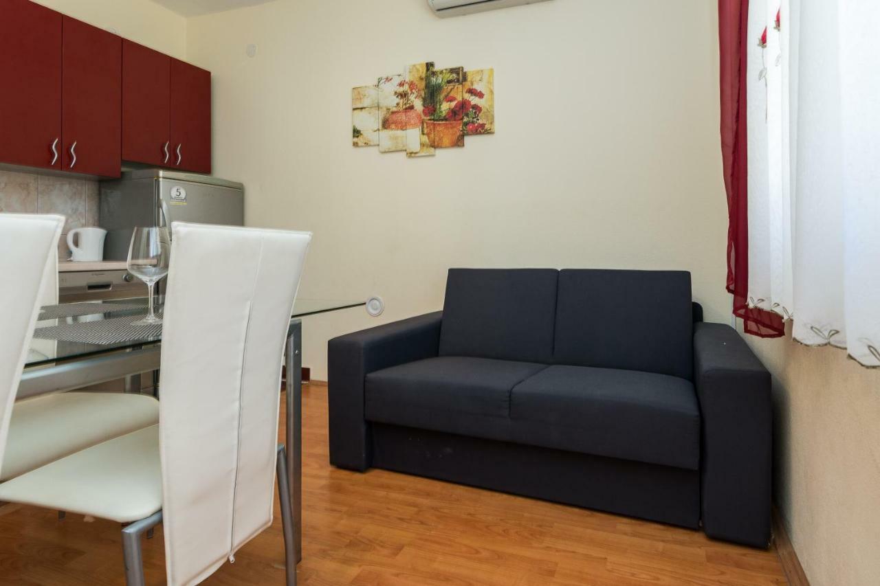 Apartman Mladenka Sukošan Extérieur photo