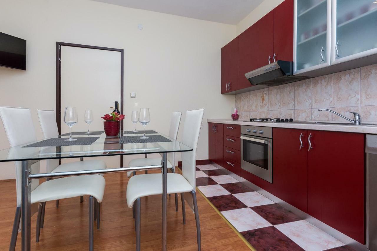 Apartman Mladenka Sukošan Extérieur photo